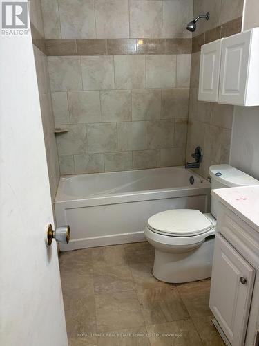 38 Parkside Drive, Brant, ON - Indoor Photo Showing Bathroom