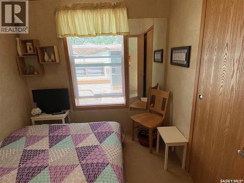 25-26 Eugene Drive, Good Spirit Lake, SK - Indoor Photo Showing Bedroom
