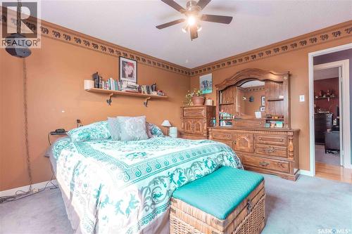 50 Manitou Court, Saskatoon, SK - Indoor Photo Showing Bedroom