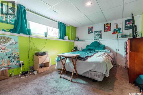 50 Manitou Court, Saskatoon, SK - Indoor Photo Showing Bedroom
