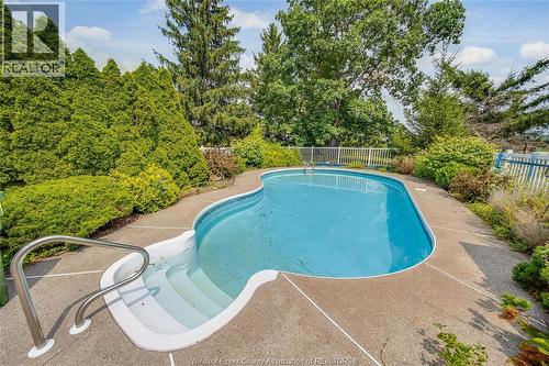 6016 Walker Road, Tecumseh, ON 