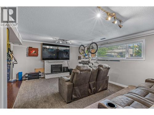 389 Neff Crescent, Prince George, BC - Indoor With Fireplace