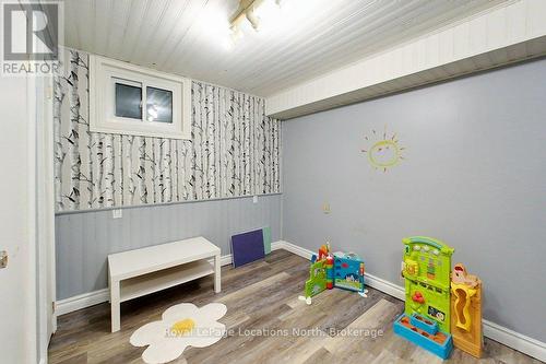 642 Spruce Street, Collingwood, ON - Indoor Photo Showing Other Room
