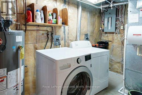 642 Spruce Street, Collingwood, ON - Indoor Photo Showing Laundry Room