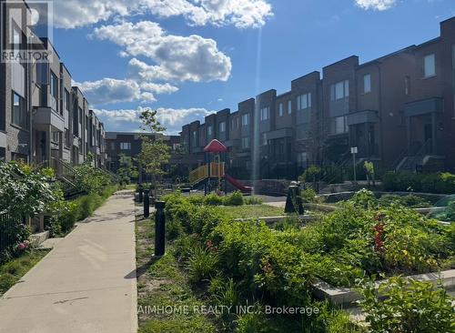 403 - 1525 Kingston Road, Pickering, ON - Outdoor