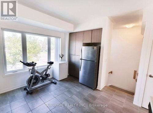 403 - 1525 Kingston Road, Pickering, ON - Indoor Photo Showing Gym Room