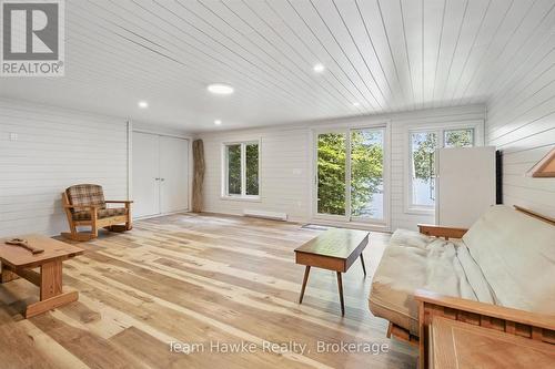 3359 Maple Ridge Road, Algonquin Highlands (Mcclintock), ON - Indoor