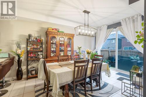 42 Walker Boulevard, New Tecumseth, ON - Indoor Photo Showing Dining Room