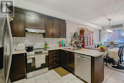 42 Walker Boulevard, New Tecumseth, ON - Indoor Photo Showing Kitchen
