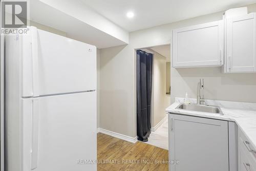 42 Walker Boulevard, New Tecumseth, ON - Indoor Photo Showing Laundry Room