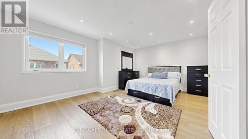 769 White Clover Way, Mississauga, ON - Indoor Photo Showing Bedroom