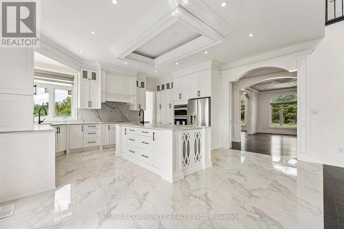 18118 Heart Lake Road, Caledon, ON - Indoor Photo Showing Kitchen With Upgraded Kitchen