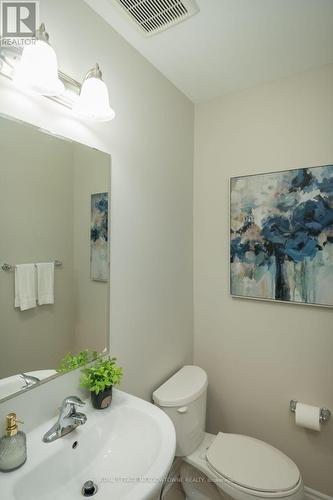 298 Reis Place, Milton, ON - Indoor Photo Showing Bathroom