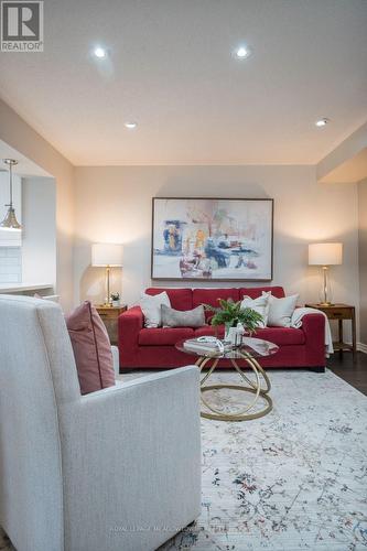 298 Reis Place, Milton, ON - Indoor Photo Showing Living Room