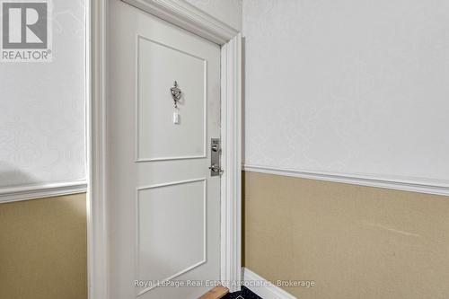 912 - 50 Elm Drive E, Mississauga, ON - Indoor Photo Showing Other Room
