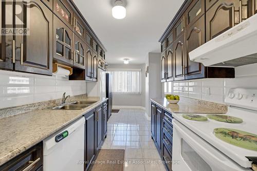 912 - 50 Elm Drive E, Mississauga, ON - Indoor Photo Showing Kitchen With Double Sink