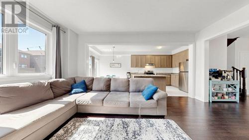 184 Huntingford Trail, Woodstock, ON - Indoor Photo Showing Living Room