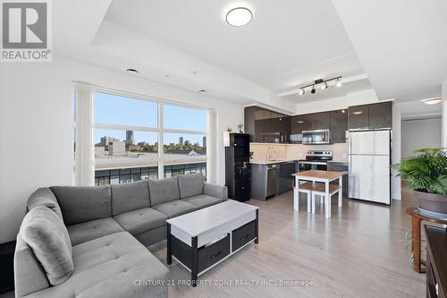 516 - 15 Prince Albert Boulevard, Kitchener, ON - Indoor Photo Showing Living Room