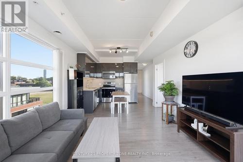 516 - 15 Prince Albert Boulevard, Kitchener, ON - Indoor Photo Showing Living Room