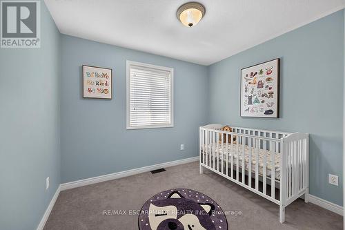 25 Eric Burke Court, Hamilton, ON - Indoor Photo Showing Bedroom