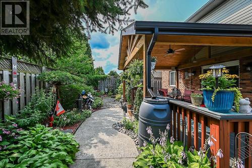 25 Eric Burke Court, Hamilton, ON - Outdoor
