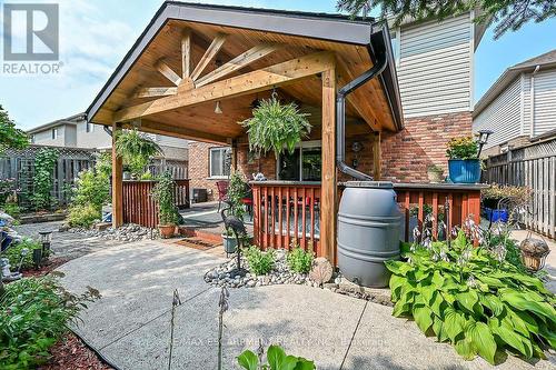 25 Eric Burke Court, Hamilton, ON - Outdoor