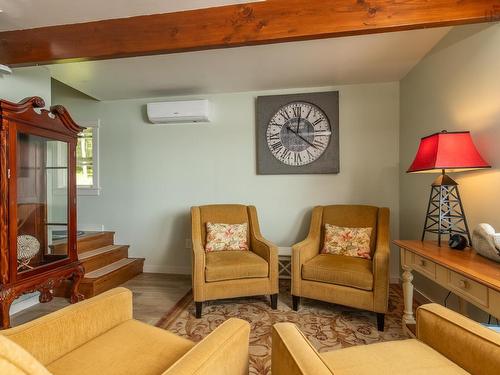 17 Hardwood Lane South Branch, Forest Glen, NS - Indoor Photo Showing Living Room