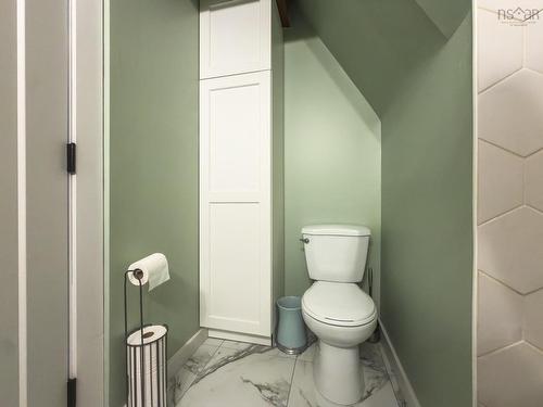 17 Hardwood Lane South Branch, Forest Glen, NS - Indoor Photo Showing Bathroom