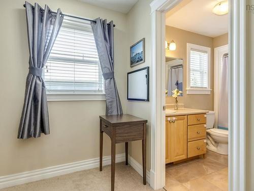 29 Daisy Drive, Beaver Bank, NS - Indoor Photo Showing Bathroom