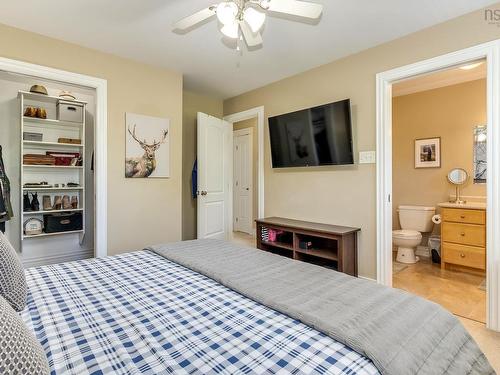 29 Daisy Drive, Beaver Bank, NS - Indoor Photo Showing Bedroom