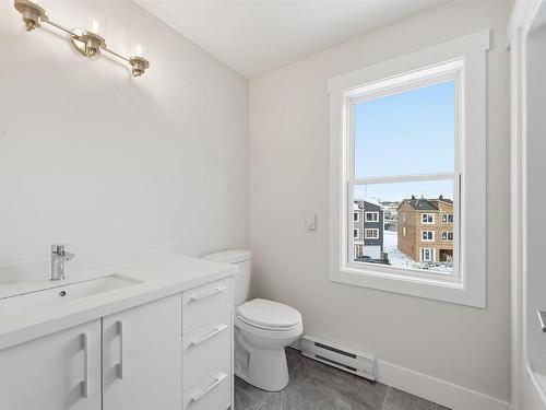 21 Zeppelin Crescent, Beechville, NS - Indoor Photo Showing Bathroom