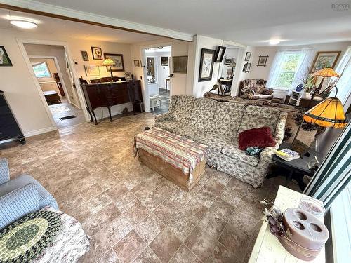 345 French Road, Plympton, NS - Indoor Photo Showing Living Room