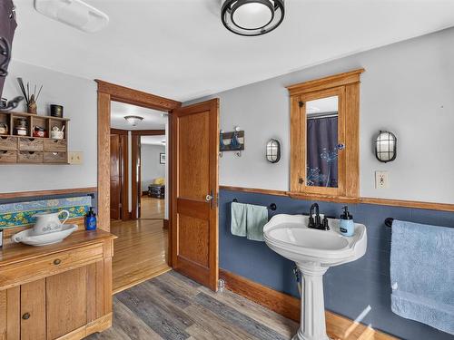 222 Church Street, Summerside, PE - Indoor Photo Showing Bathroom