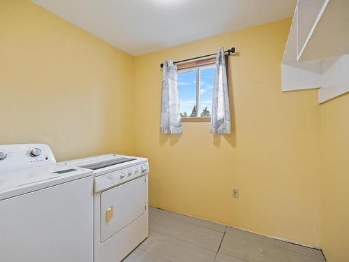 3179 Five Houses Road, Fort Augustus, PE - Indoor Photo Showing Laundry Room