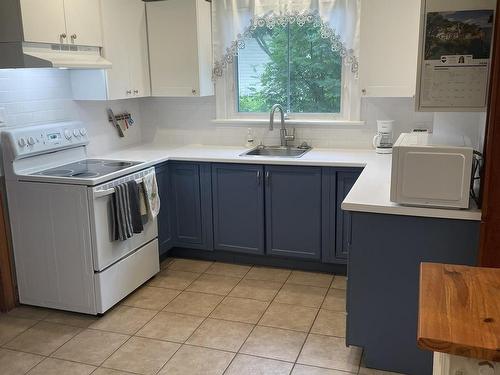 11 Belle Avenue, Souris, PE - Indoor Photo Showing Kitchen
