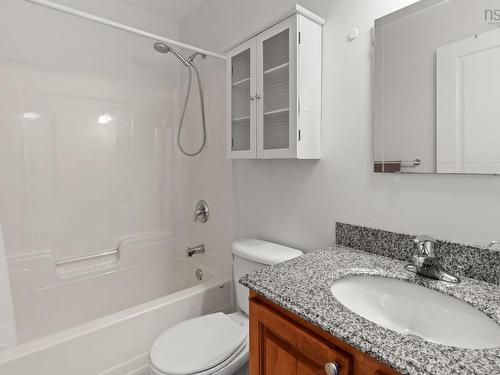 72 Fleetview Drive, Halifax, NS - Indoor Photo Showing Bathroom