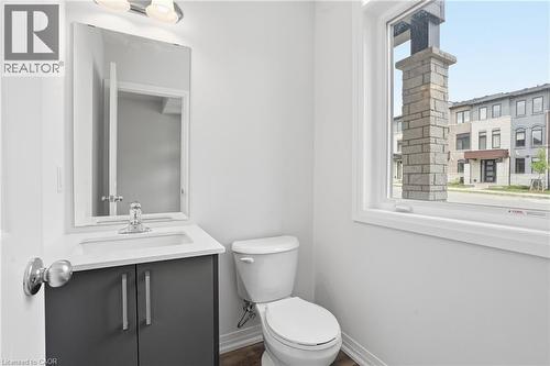 155 Equestrian Way Unit# 33, Cambridge, ON - Indoor Photo Showing Bathroom