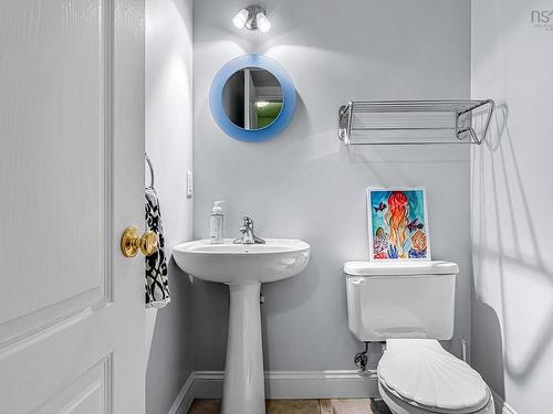 48 Gorsebud Close, Halifax, NS - Indoor Photo Showing Bathroom