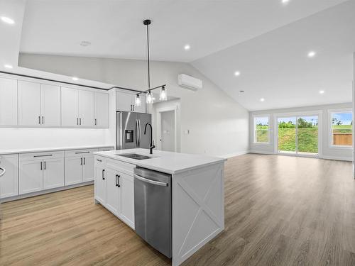 29 Samantha Lane, Cornwall, PE - Indoor Photo Showing Kitchen With Upgraded Kitchen