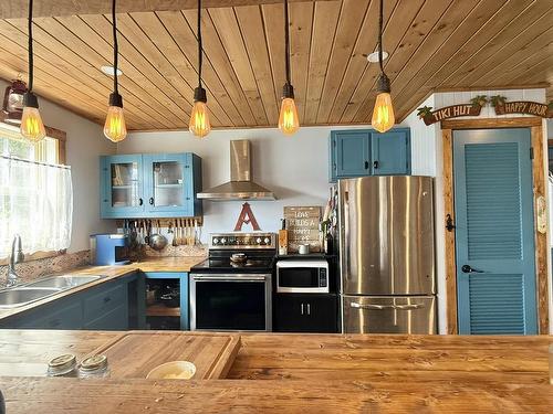 233 Main Street, Borden-Carleton, PE - Indoor Photo Showing Kitchen With Stainless Steel Kitchen With Double Sink