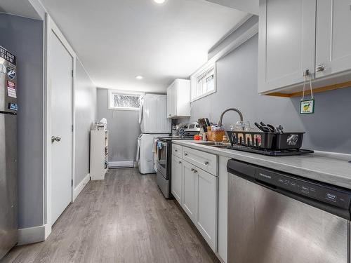 116 Coronation Avenue, Halifax, NS - Indoor Photo Showing Kitchen