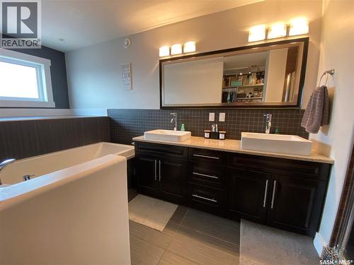 1 Partridge Court, Yorkton, SK - Indoor Photo Showing Bathroom