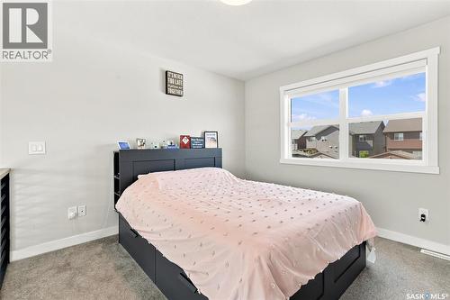 332 Mcfaull Crescent, Saskatoon, SK - Indoor Photo Showing Bedroom