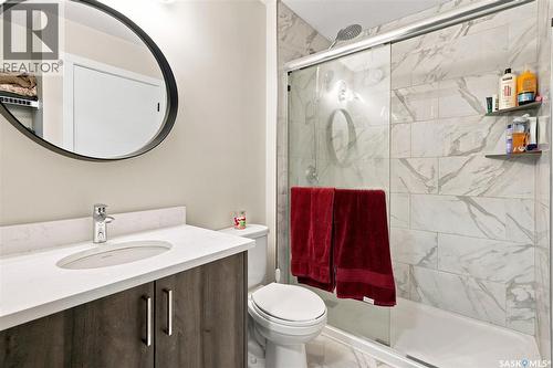 332 Mcfaull Crescent, Saskatoon, SK - Indoor Photo Showing Bathroom