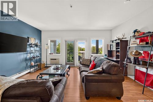 307 1145 Main Street, Melfort, SK - Indoor Photo Showing Living Room
