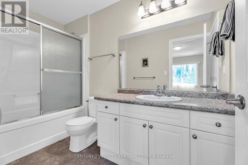 3191 Singleton Avenue, London South (South W), ON - Indoor Photo Showing Bathroom