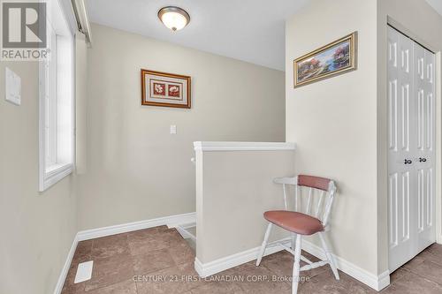 3191 Singleton Avenue, London South (South W), ON - Indoor Photo Showing Other Room