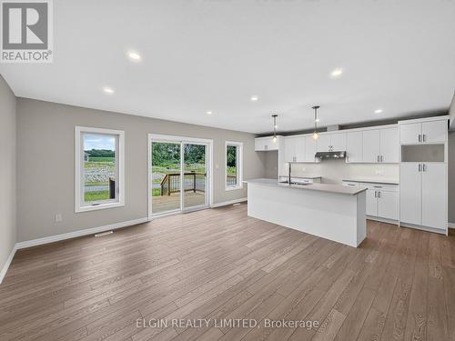38 Finch Street, Tillsonburg, ON - Indoor