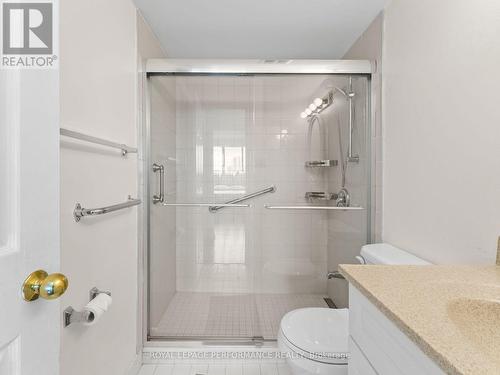 1002 - 757 Victoria Pk Avenue, Toronto (Oakridge), ON - Indoor Photo Showing Bathroom