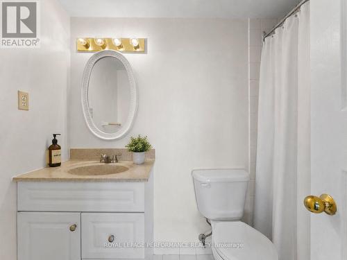 1002 - 757 Victoria Pk Avenue, Toronto (Oakridge), ON - Indoor Photo Showing Bathroom
